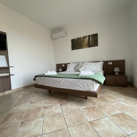 Maison De Cheeramie - Tourist Apartments Tra Mare E Etna Mascali Dış mekan fotoğraf